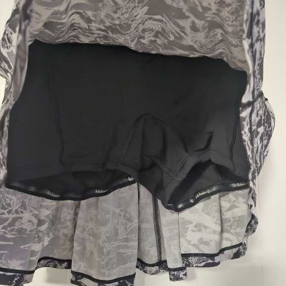 Lululemon Circuit Breaker Skirt - Picture 2 of 6